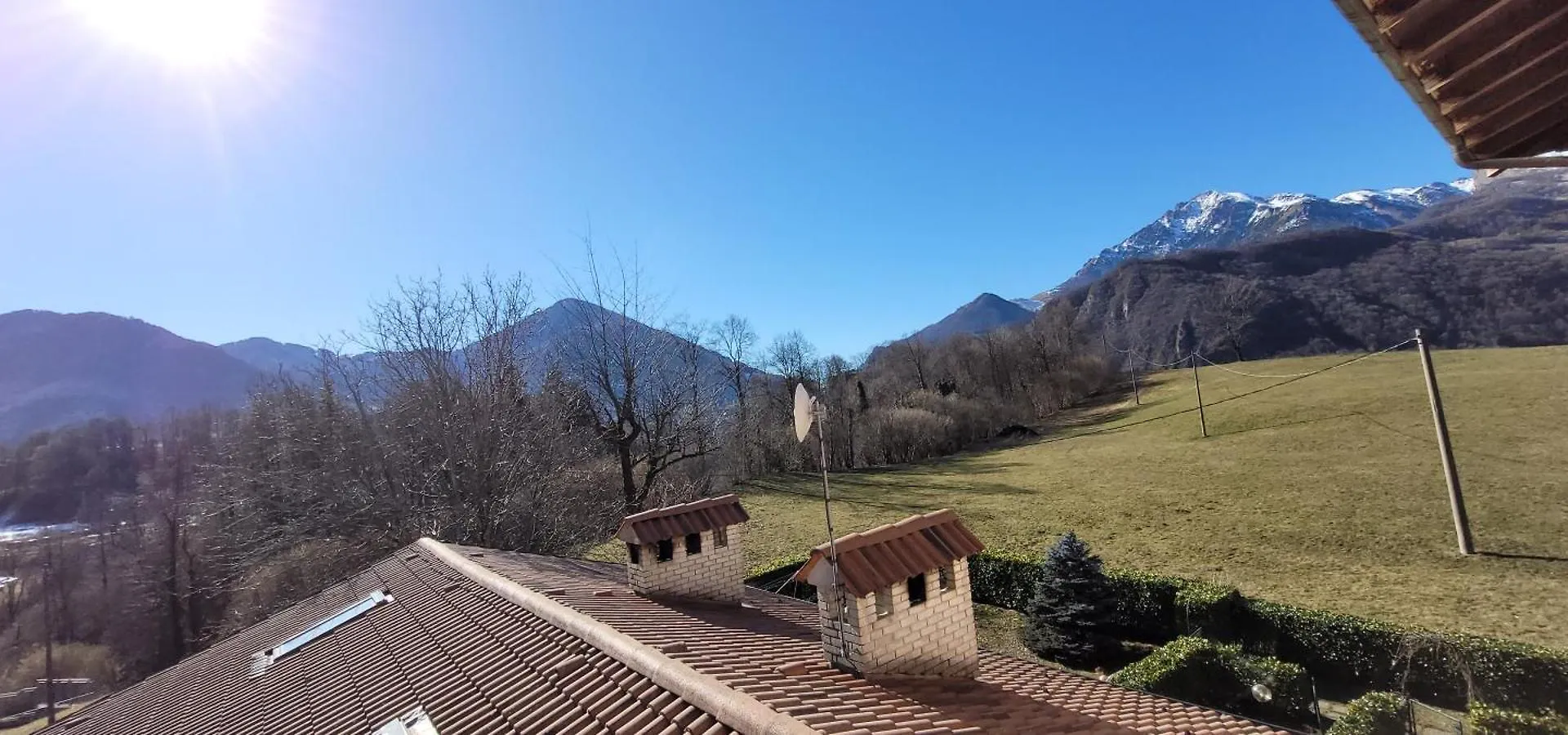 Mountain Lodging With Fireplace And Mountain View Barzio