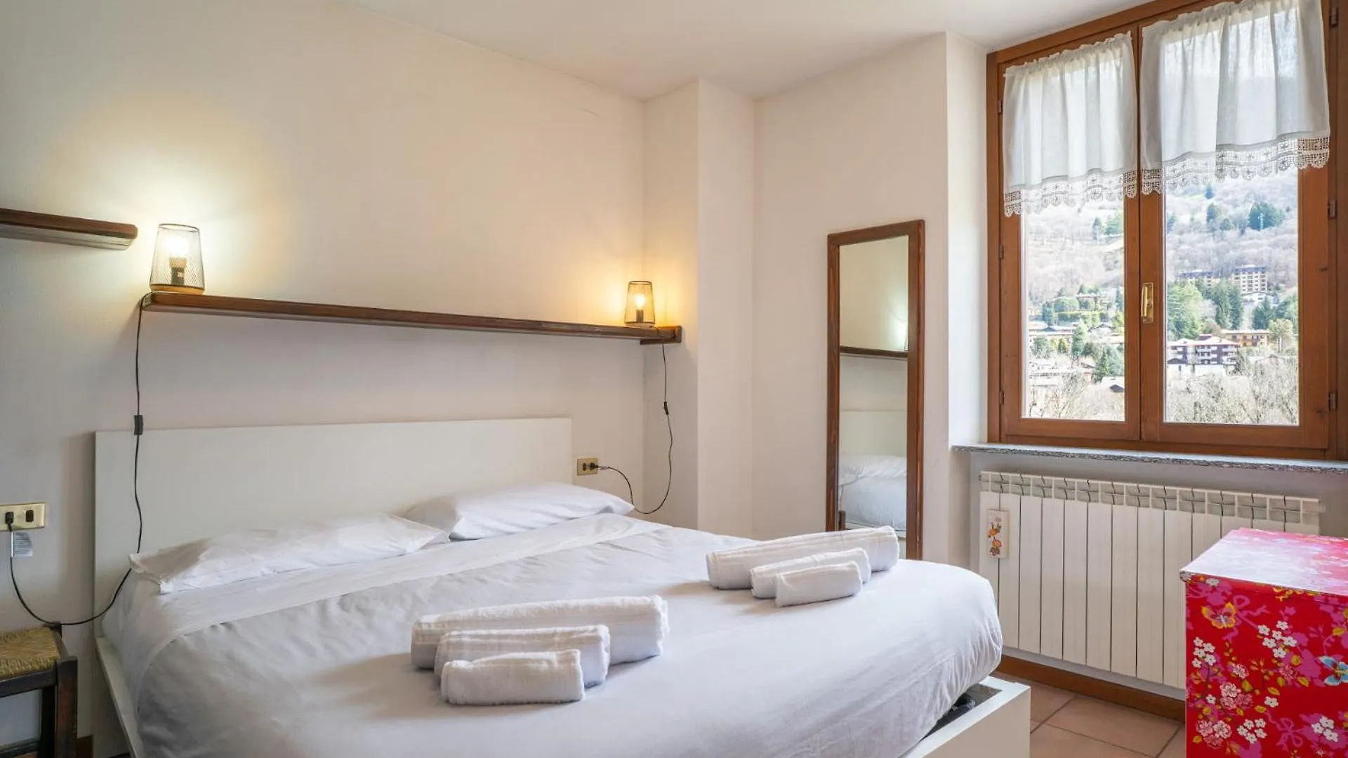 Mountain Lodging With Fireplace And Mountain View Barzio Apartment
